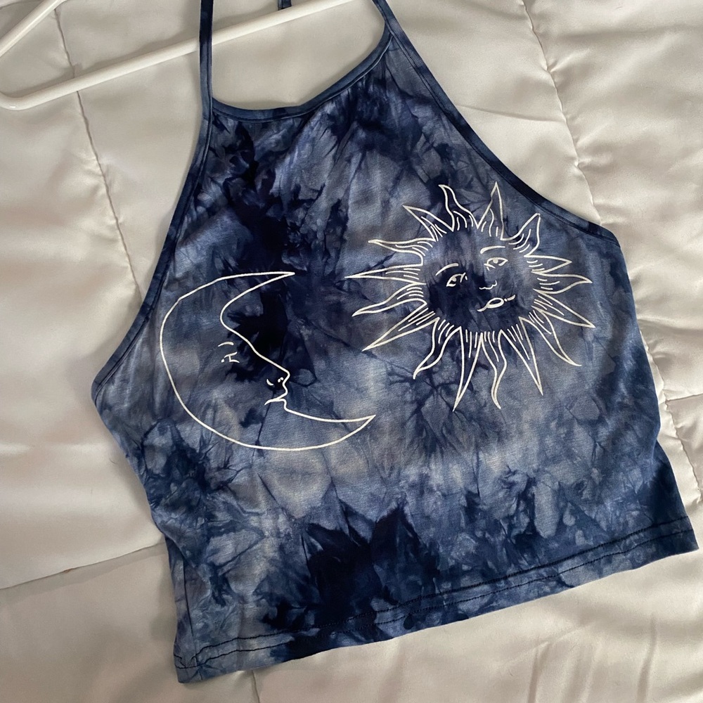 Tie-dye halter top with graphic NWOT
